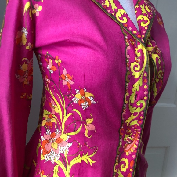 Vintage 70s Mod Floral Pucci Blouse - Picture 4 of 9